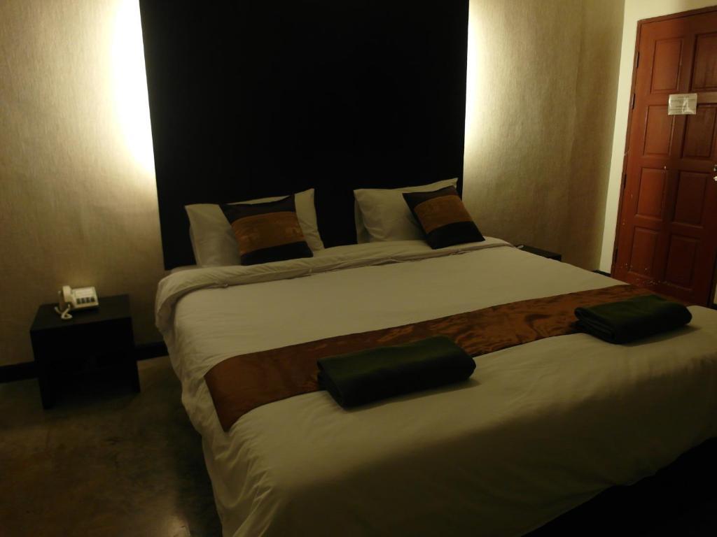 Tawan Court Hotel Chiang Mai Exterior photo