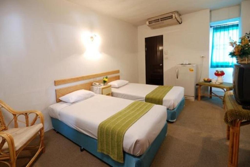 Tawan Court Hotel Chiang Mai Room photo